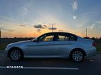 BMW Seria 3 318i - 3