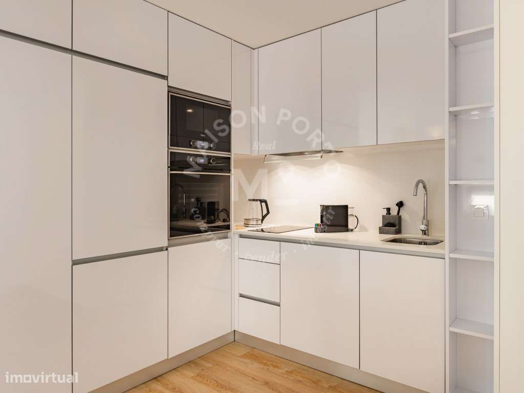 Apartamento T1 com Varanda Totalmente Equipado e Mobilado no Bonfim...-25