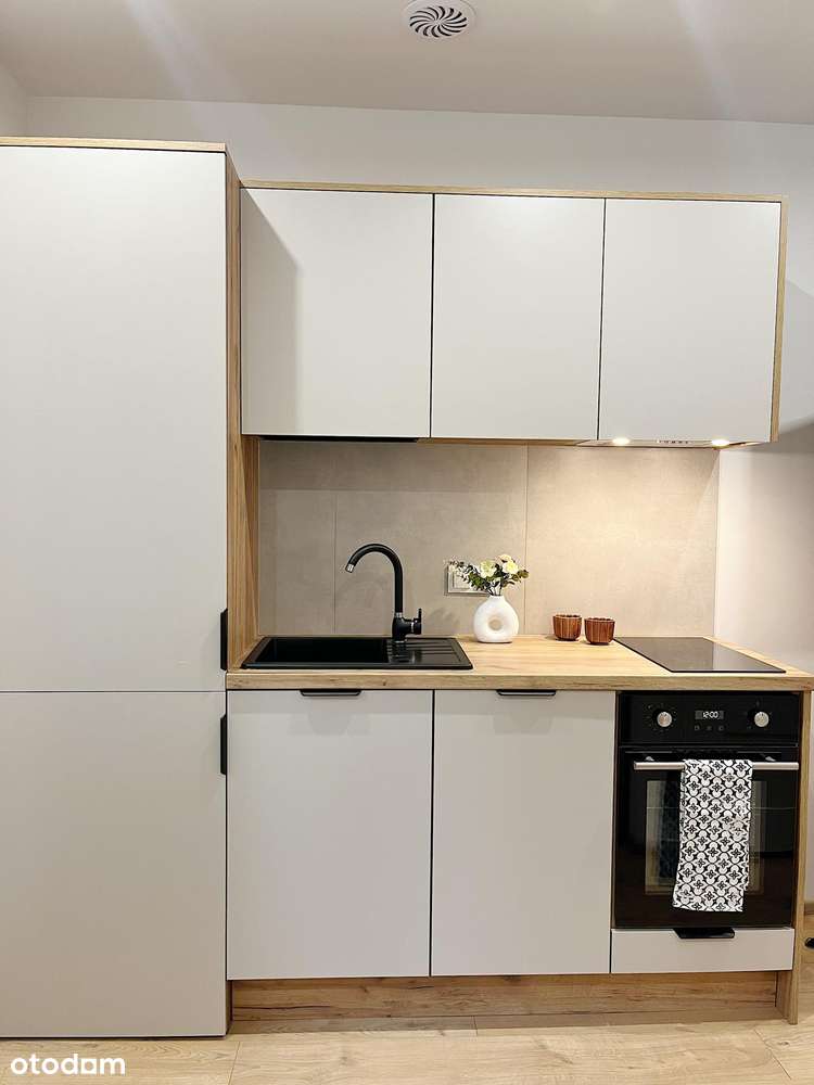 48 m² → podzielone na 3 niezależne pokoje premium z łazienkami-8