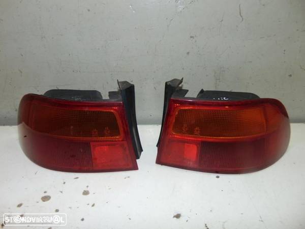 Honda Civic placa central - 3