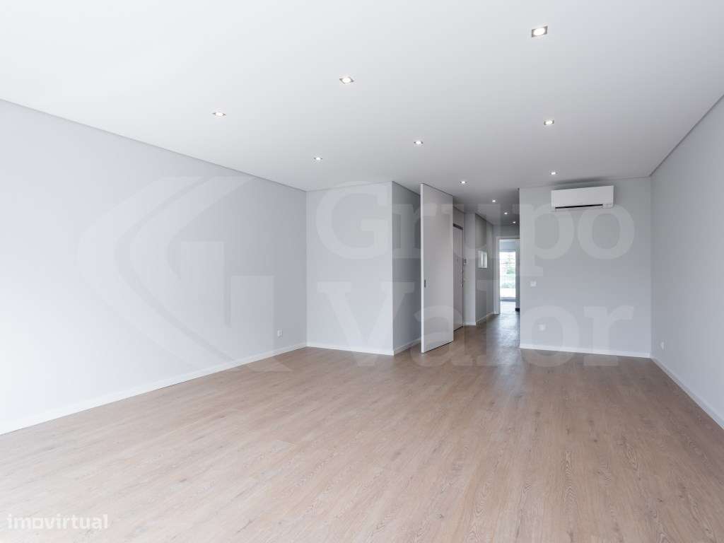 Apartamento T3 Novo com Estacionamento - Parede - 6º E - Grande imagem: 3/18