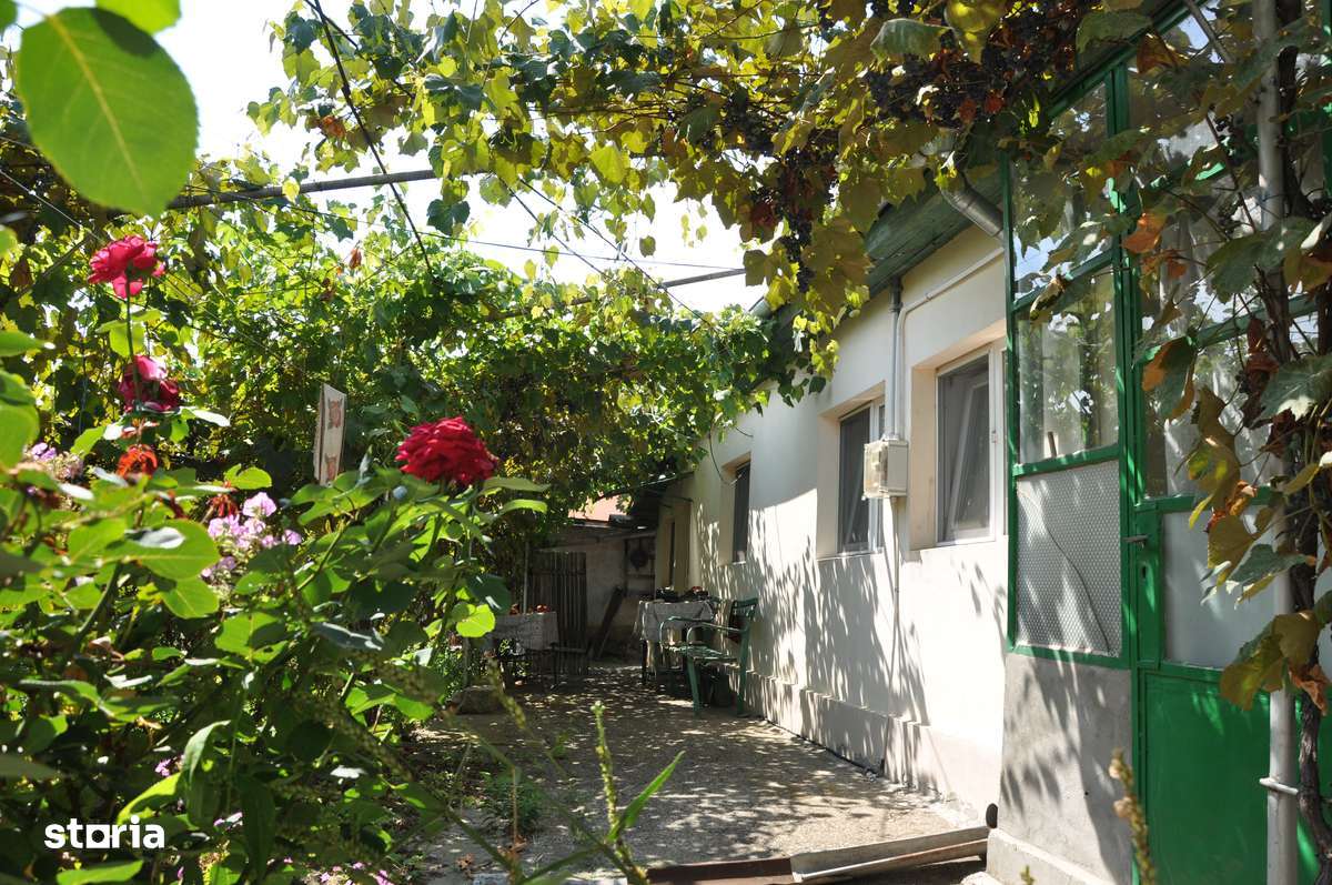 Casa si teren Gheorghe Sion - Imagine principală: 4/17