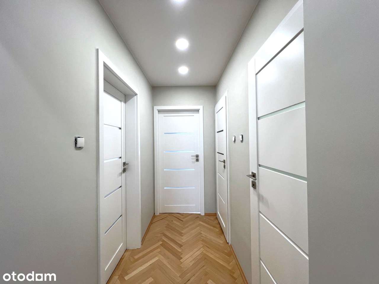 Na sprzedaż mieszkanie przy URZ, 64,5m2, 3 pok., balkon,-7