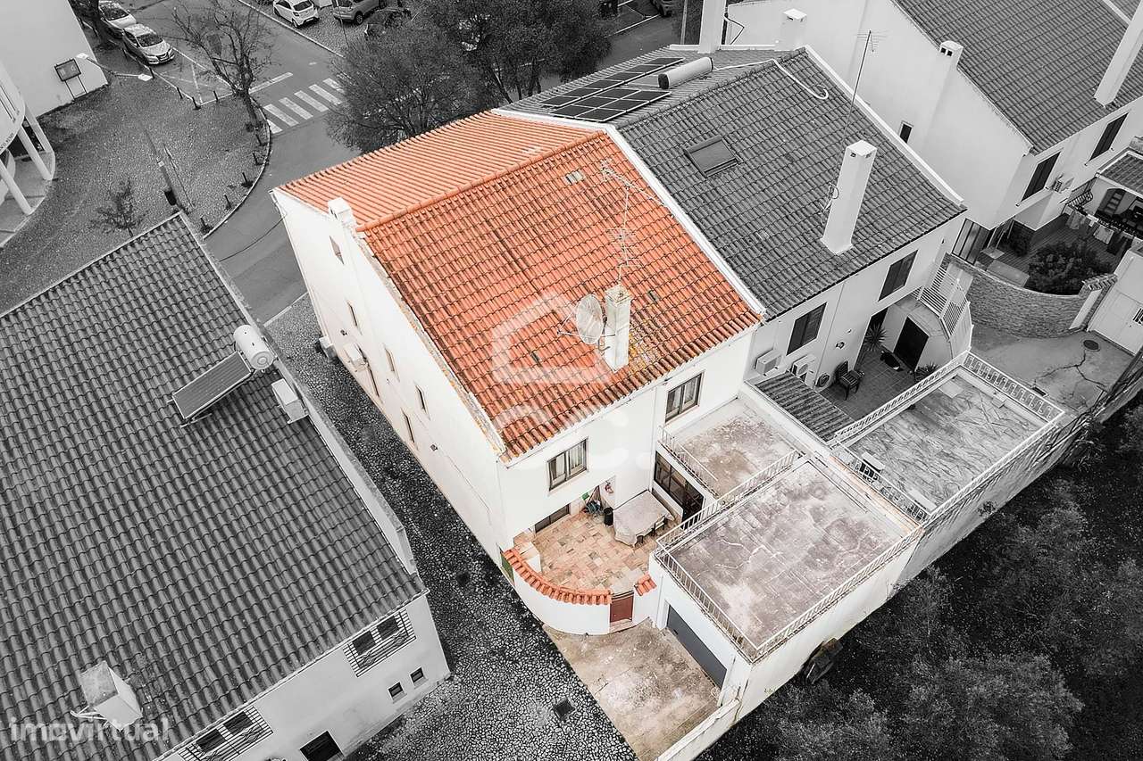 Moradia T5+1 c/ Quintal, Garagem e Excelentes Áreas | Vila Lusitano, É - Grande imagem: 5/58