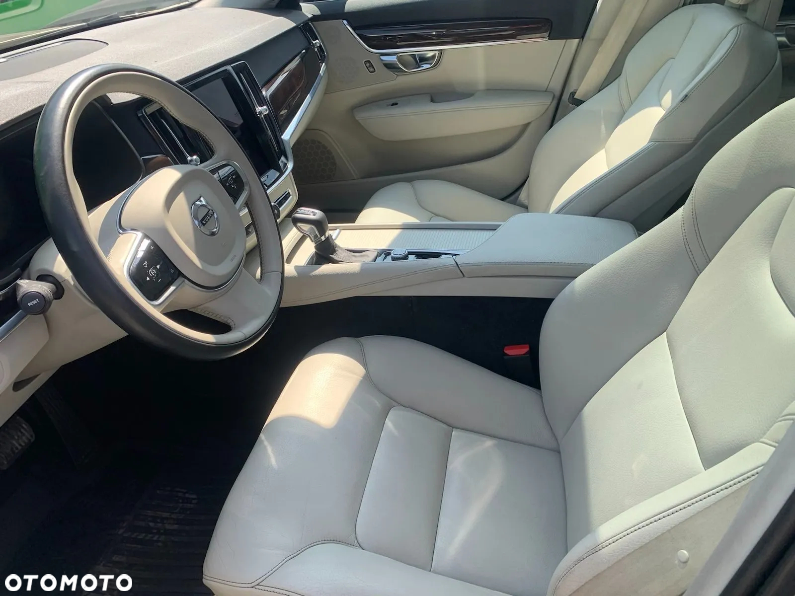 Volvo S90 T6 AWD Geartronic Momentum - 8