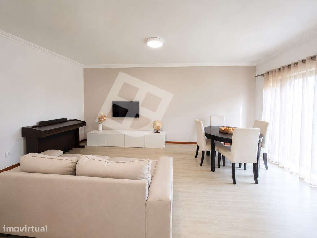 Apartamento T2 com espaços exteriores e garagem a poucos minutos da...-12