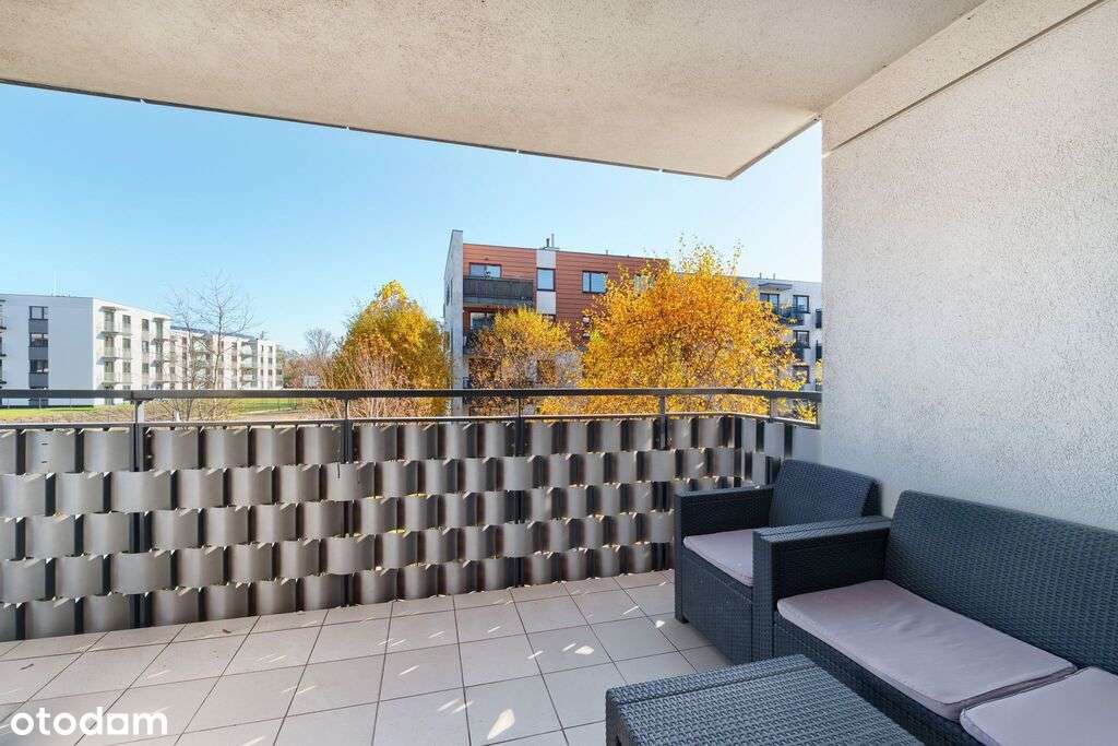 Przestronne, komfortowe mieszkanie w Łomiankach.-15