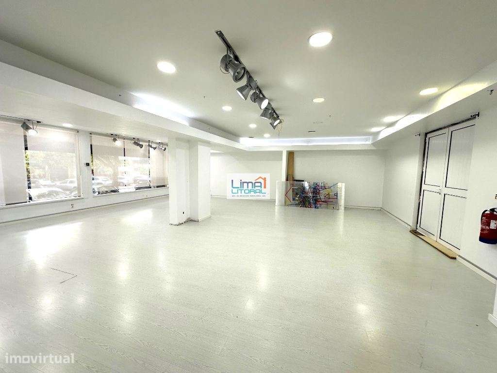 Loja com 250 m2 - Rua Miguel Torga - Leiria - Grande imagem: 2/20