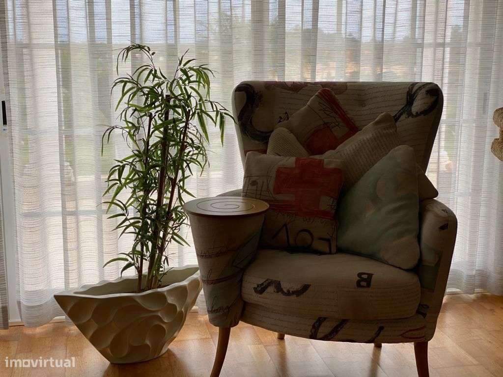 Magnífica Quinta V8 com piscina e deslumbrante vista mar. Localizada-25