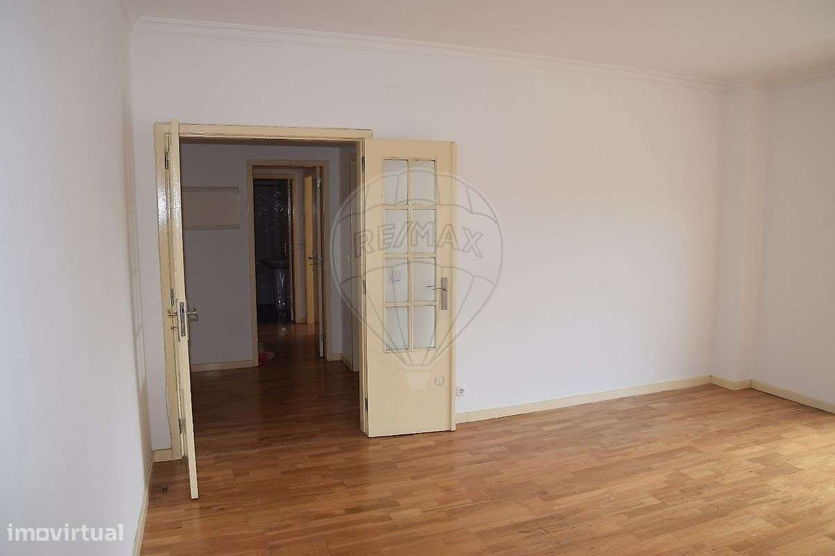 Apartamento T1 para arrendamento - Grande imagem: 2/6