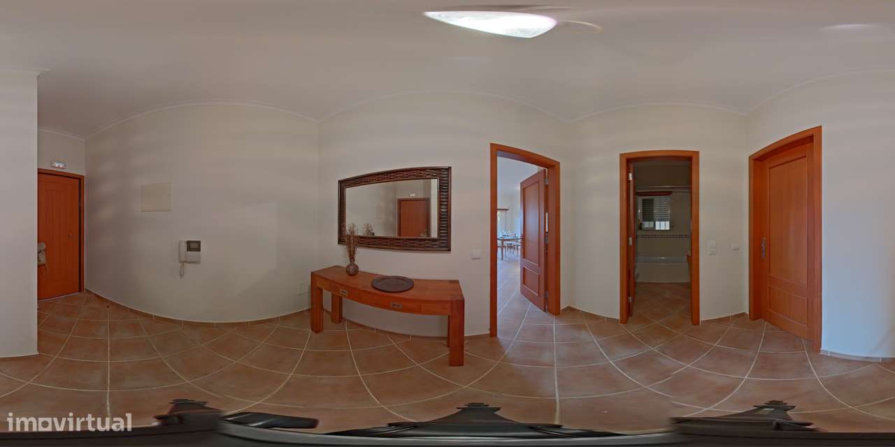 Apartamento T1 no condomínio " Casa da Praia" com piscina e garagem a-16