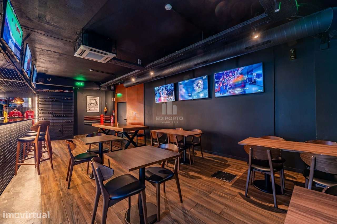 Restaurante /Bar para venda com 90 lugares sentados ao Gaia Shopping (-11