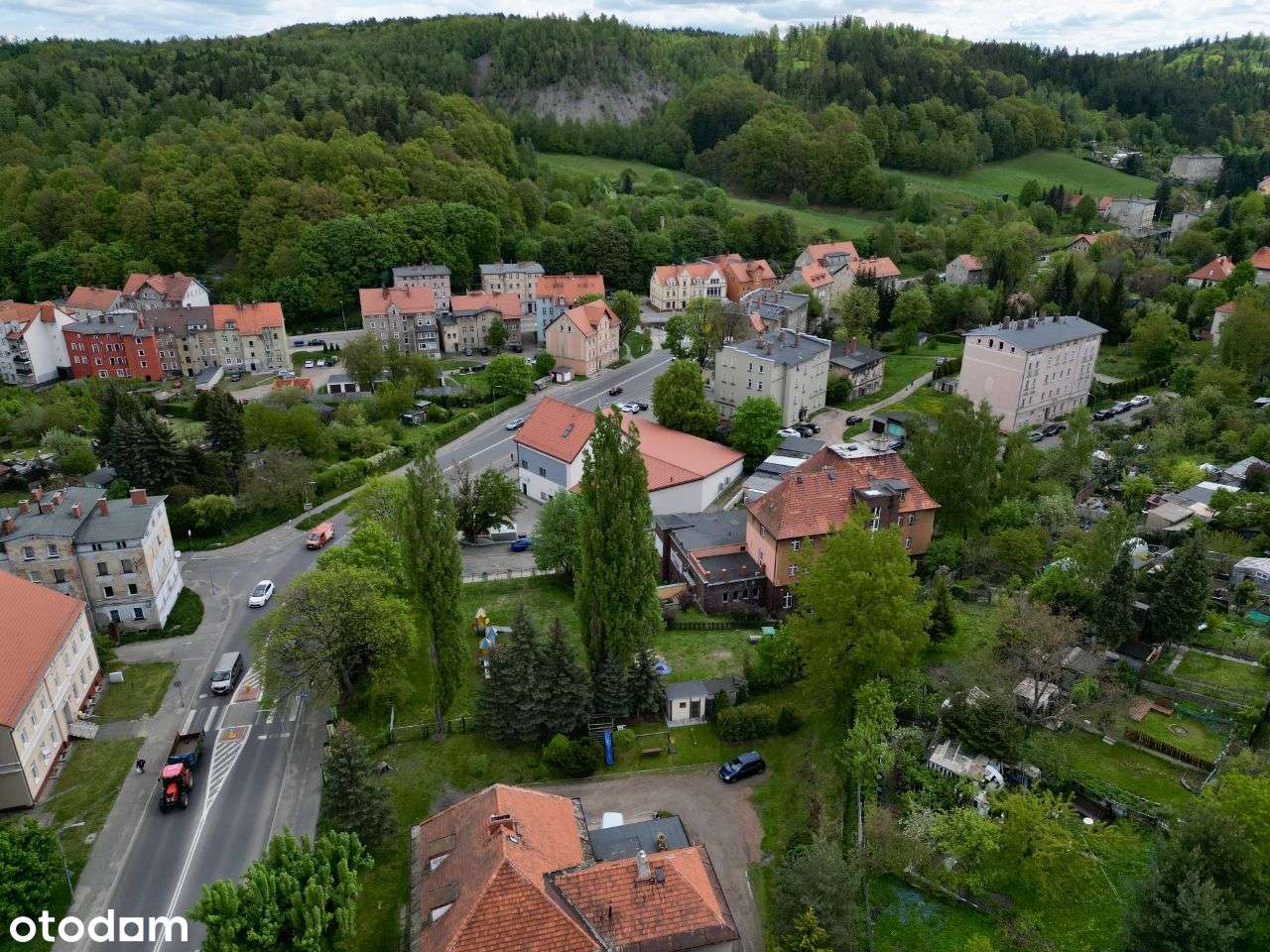 Nieruchomość idealna na szkołę, przychodnię, apartamenty-3