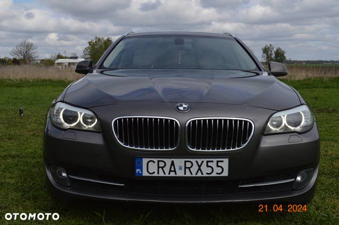 BMW Seria 5 520d Touring - 2