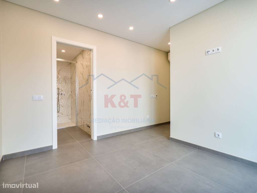 Moradia T3 com piscina-12