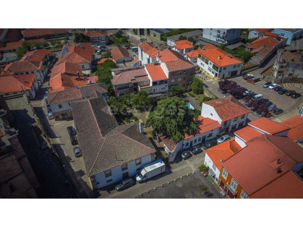 Casa Senhorial T7 situada no centro historico em Torre de Moncorvo. - Grande imagem: 4/48