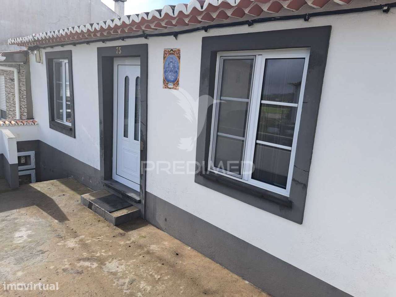 Moradia em Santa Luzia - Grande imagem: 2/32