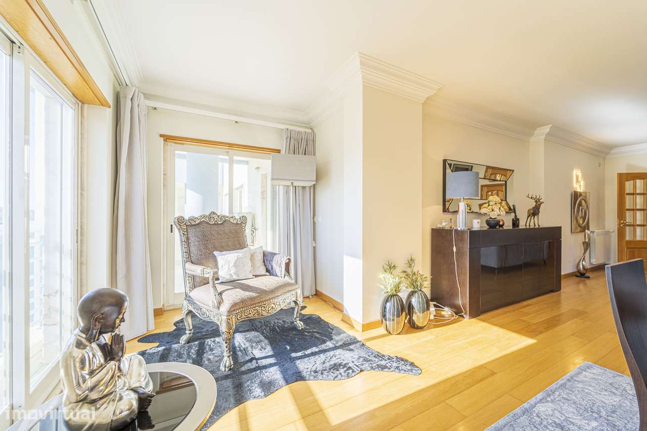 Apartamento T4 com Vista Rio no Alto do Restelo, Belém – 262 m²-8