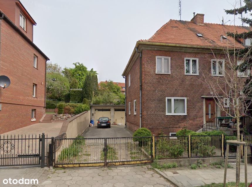 Dom na dużej, pięknej działce w centrum Gdańska.
