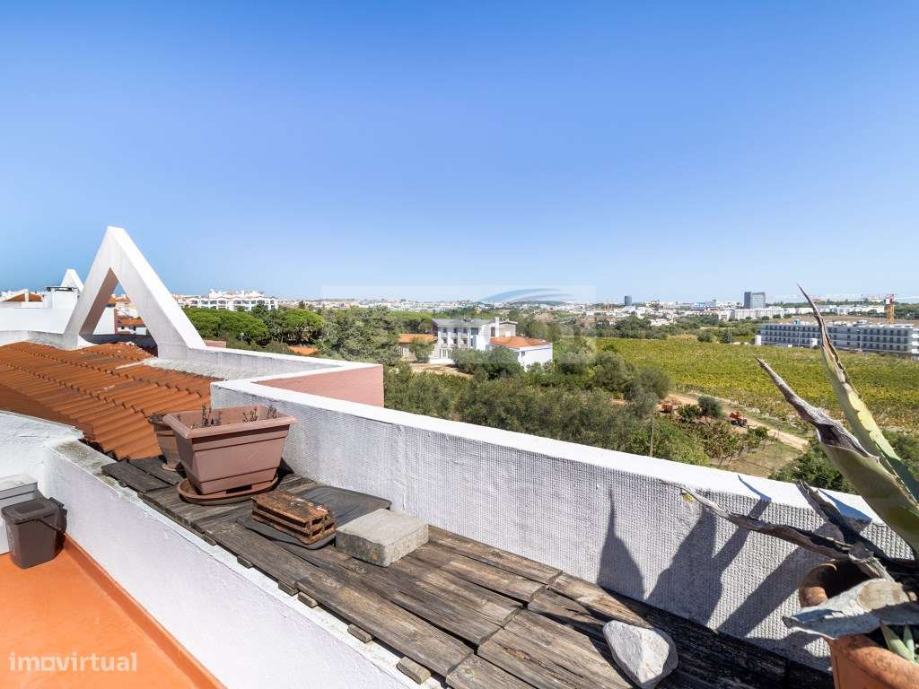 Apartamento T2+1 Duplex com terraço e vista mar-22