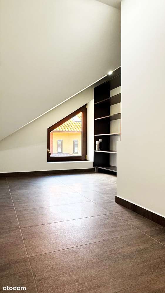 TOP Lokalizacja - 3 pokoje - Całkowicie Bezczynszowe Mieszkanie-17