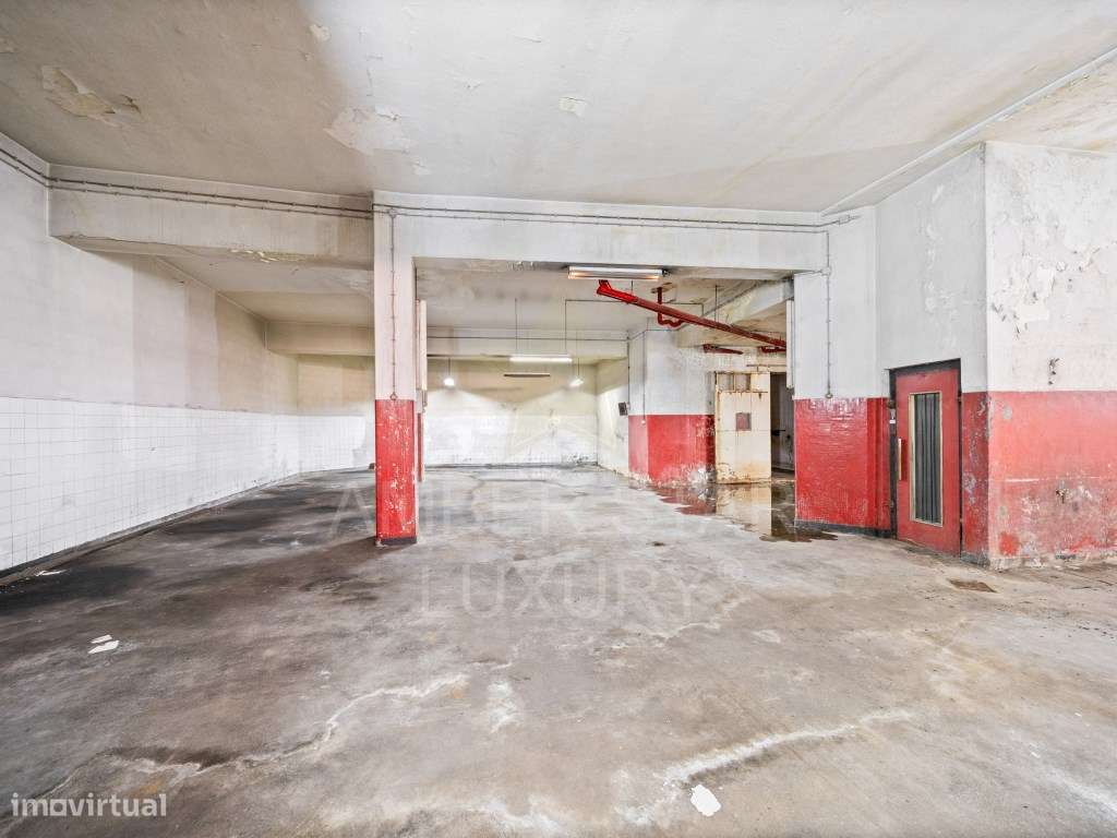 Garagem / Armazém à Venda na Rua de Santos Pousada, Porto - Grande imagem: 4/15