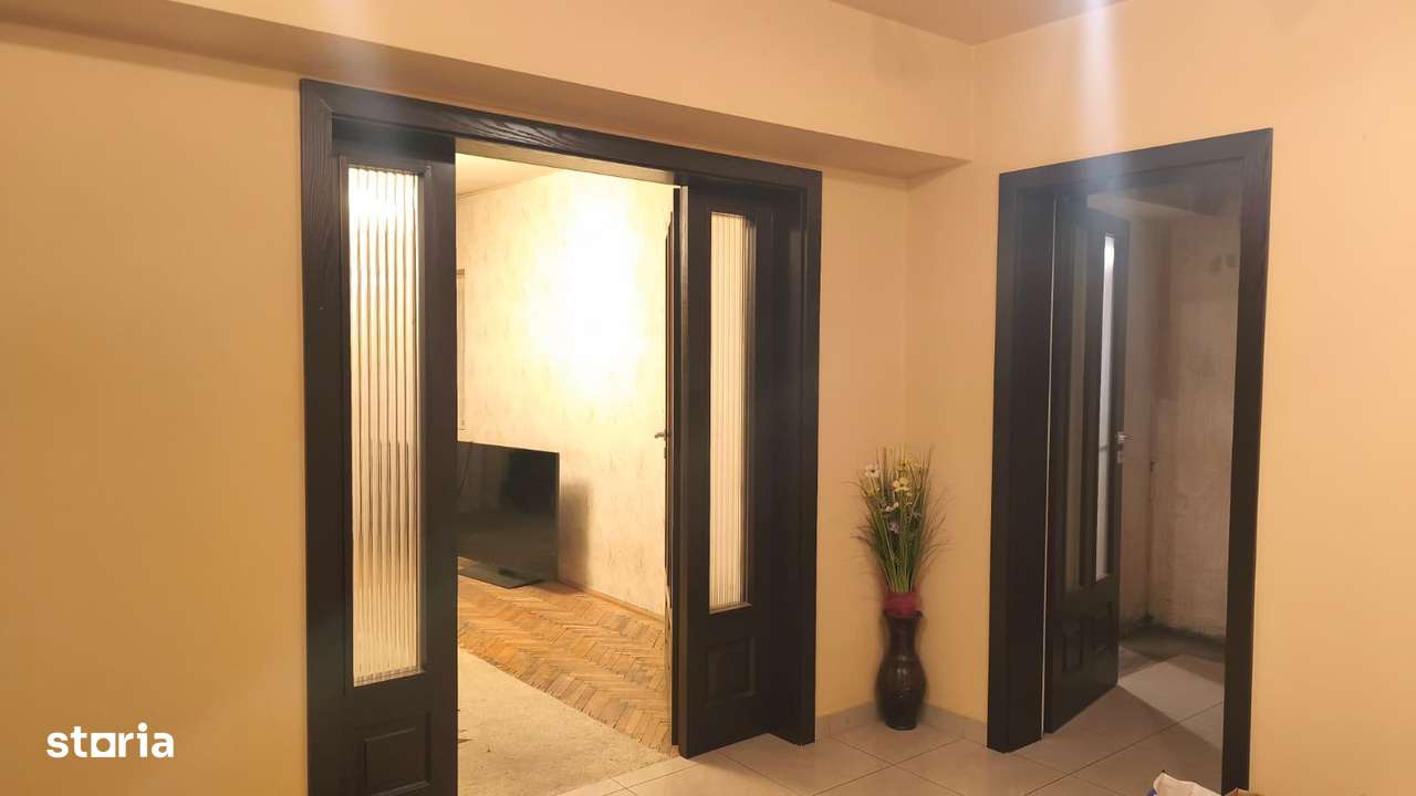 Apartament 3 camere in Deva, zona 22 Decembrie, et 1-1