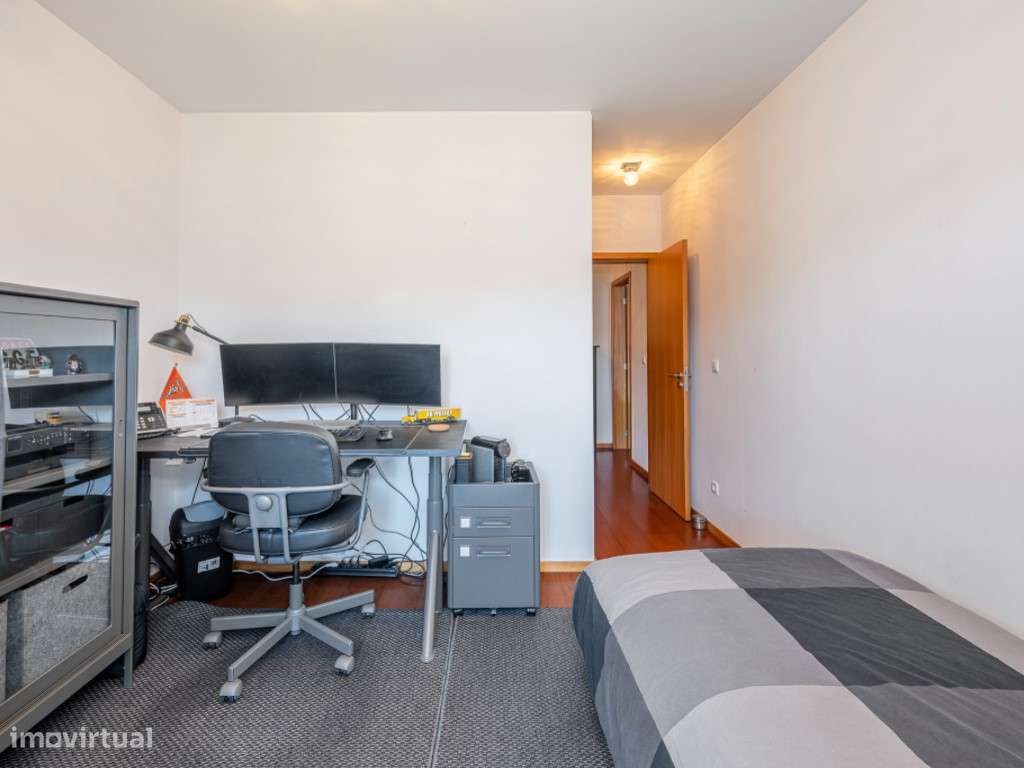 APT T2+1 | QUINTA DA SEARA | ÚLTIMO PISO | GARAGEM | ARRUMO-15
