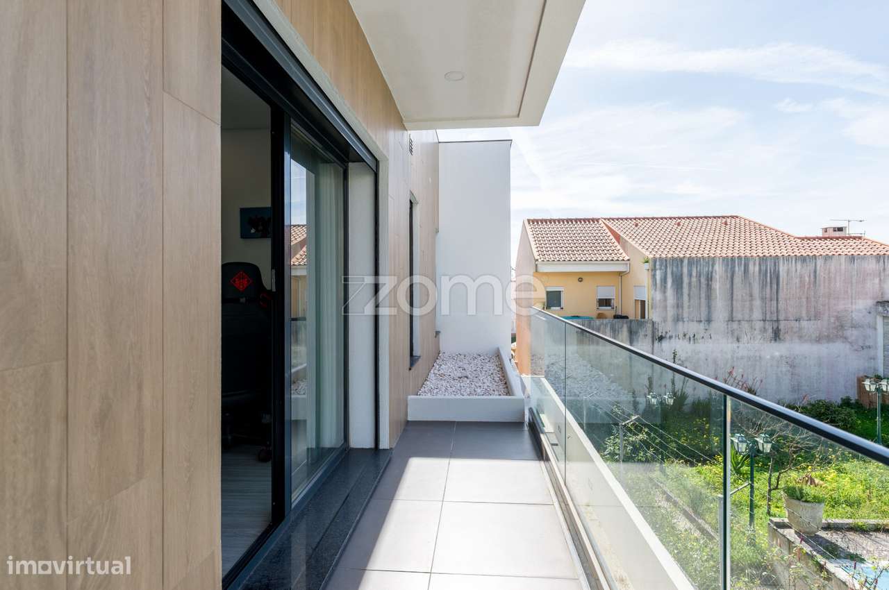 Moradia T3 Famões-48