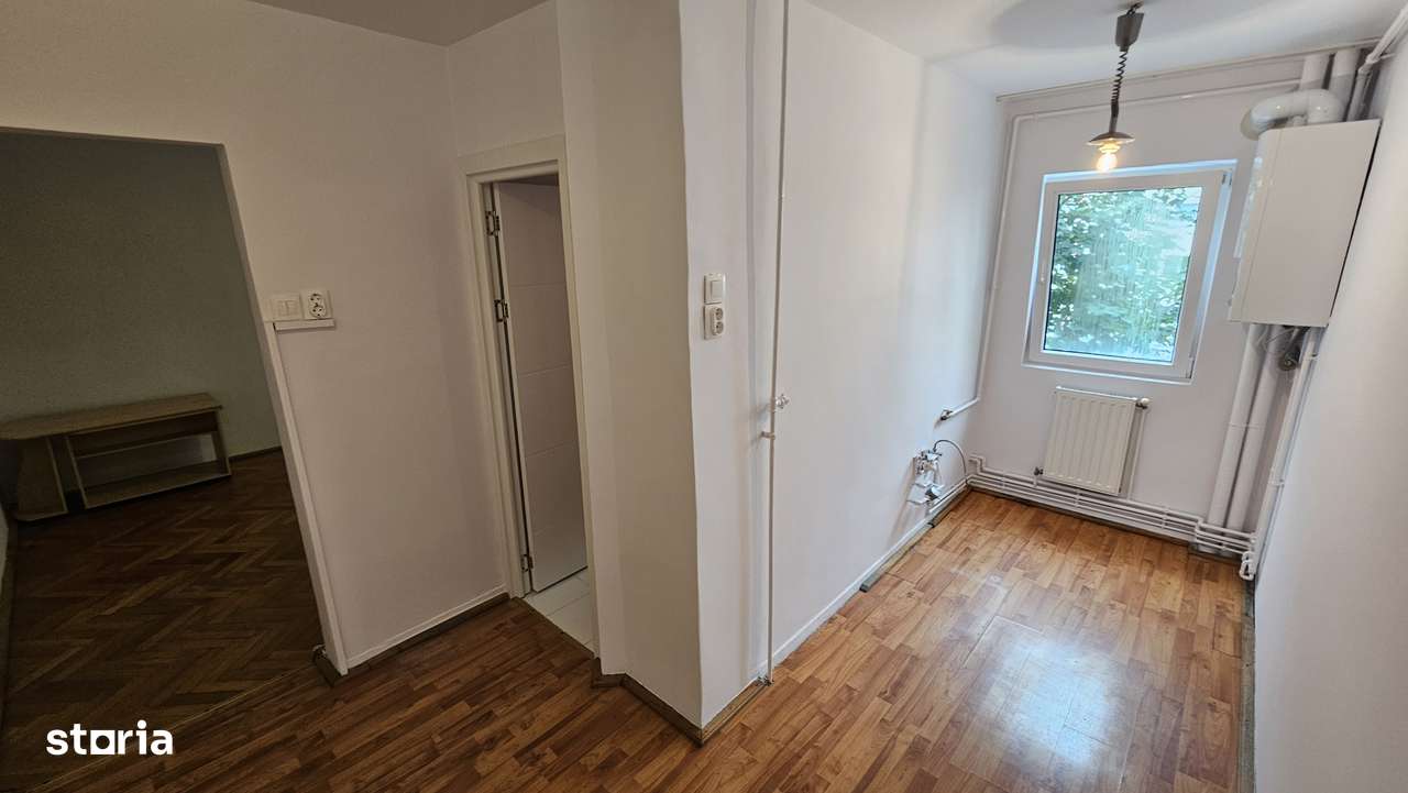 Apartament cu 3 camere semicentral, zona garii, et 3-4