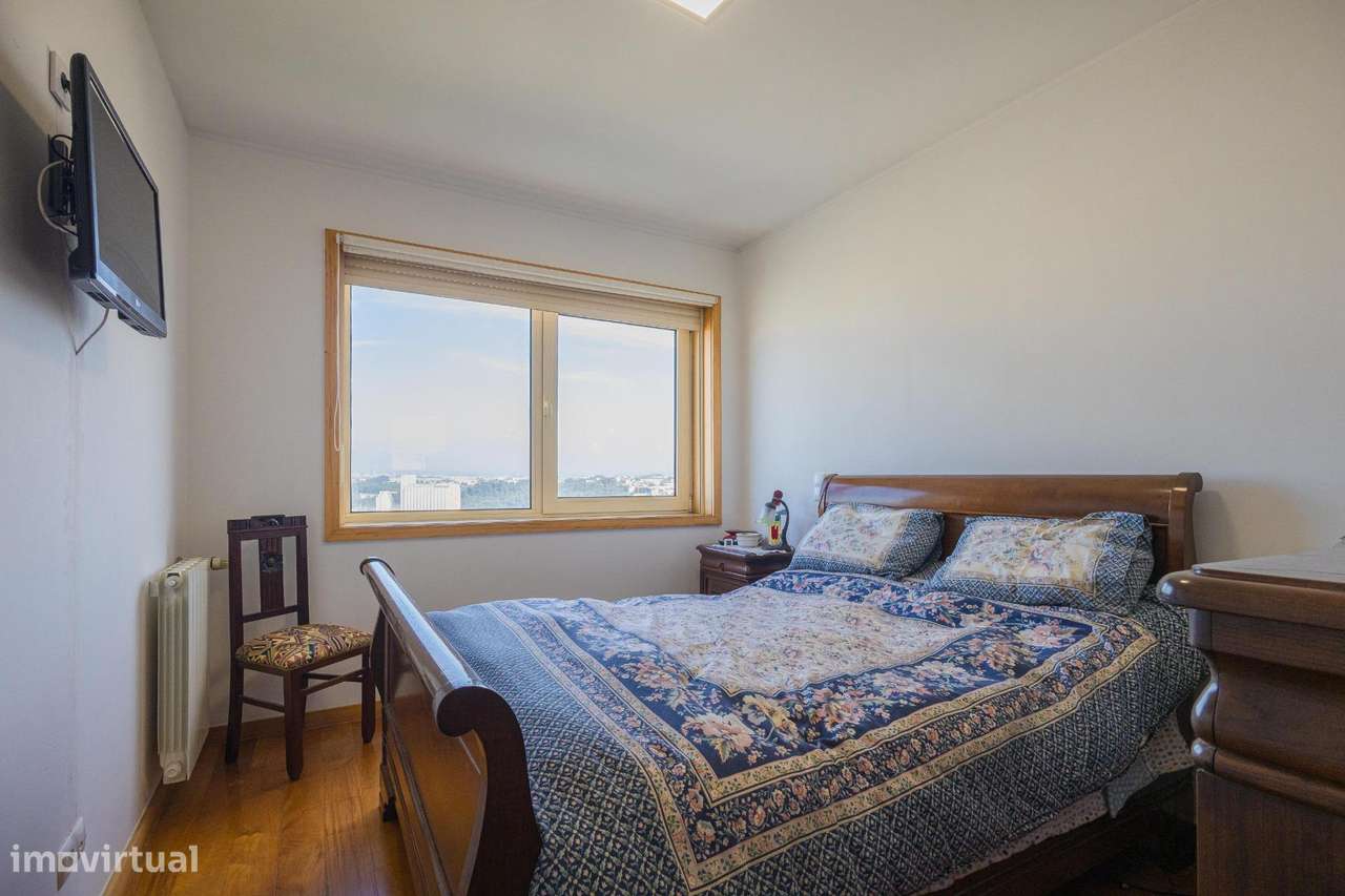 Apartamento T3  no Condomínio Fechado “Entre Quintas” –...-25