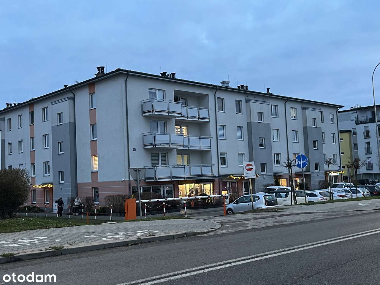 Zadbane, ładne, przestronne, 3 - pokoje, miejsce postojowe, Młyńska 6D - Pełny obrazek: 1/9