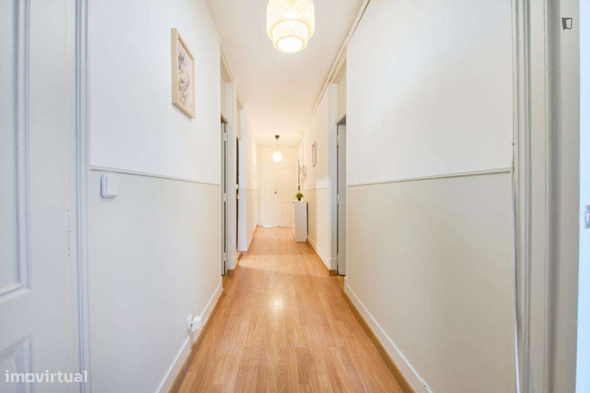 Quarto - localizado em Arroios Lisbon - Grande imagem: 4/7