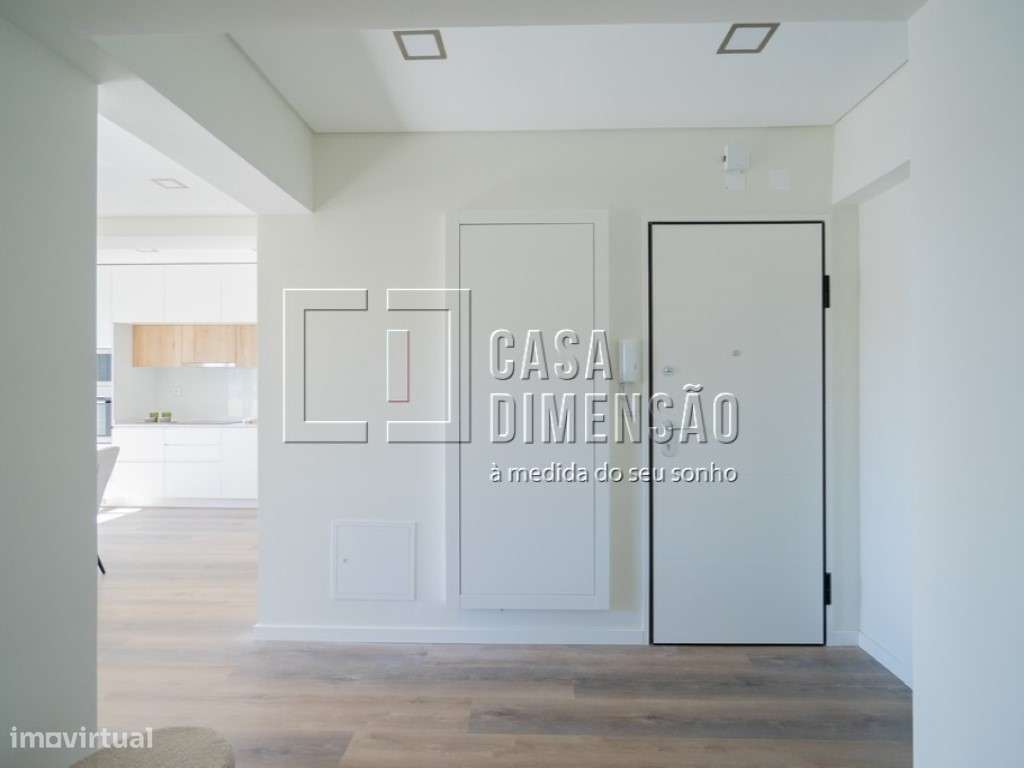 Apartamento T3 com Varanda em Benfica - Totalmente Mobilado e Pront...-4