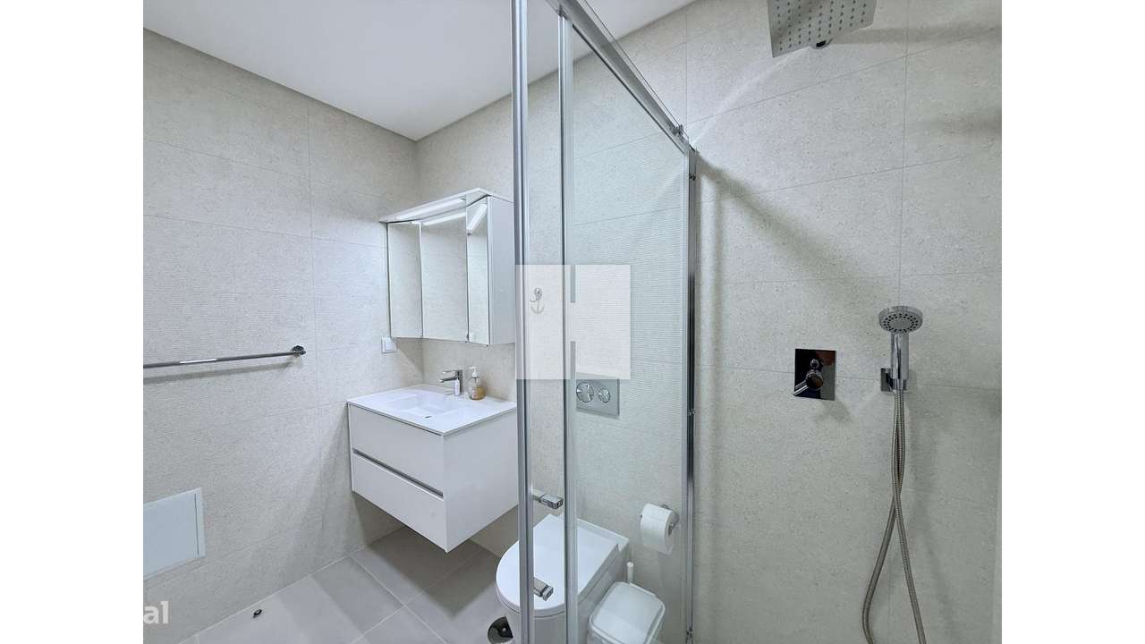 Espaçoso T4+1 Duplex c/ Vista Mar-28