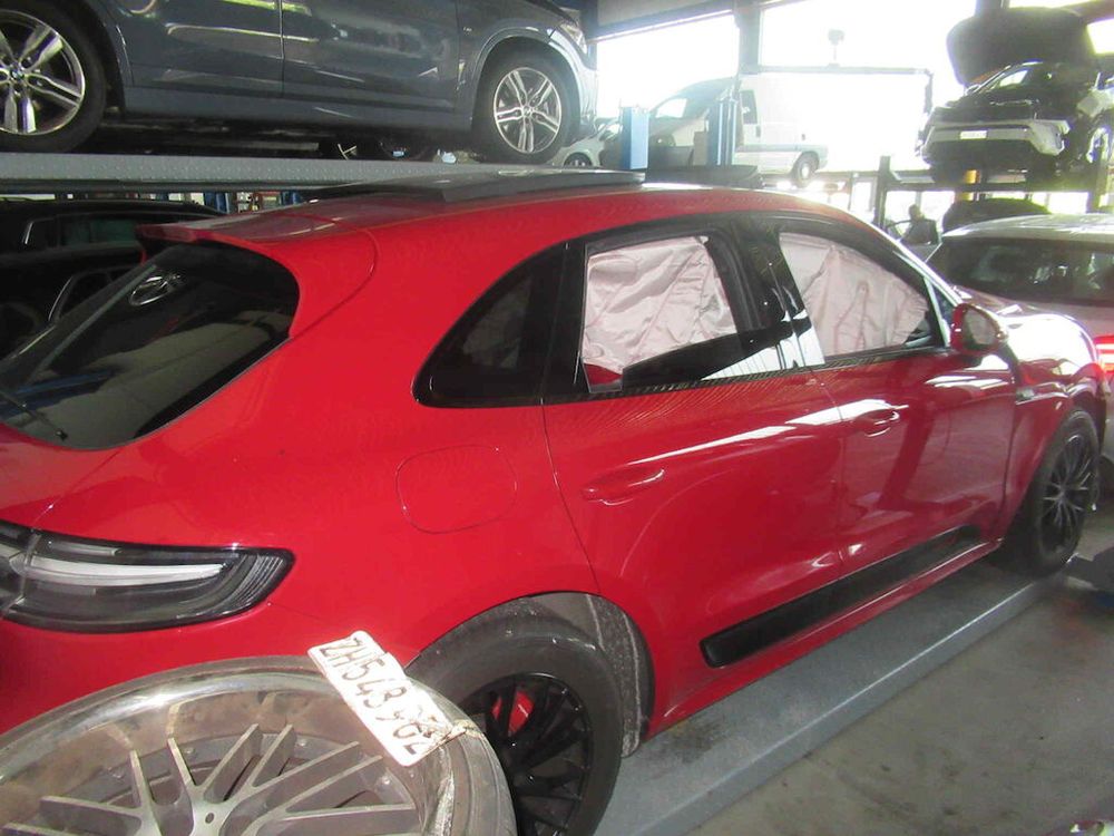 Porsche Macan II GTS PDK 2021