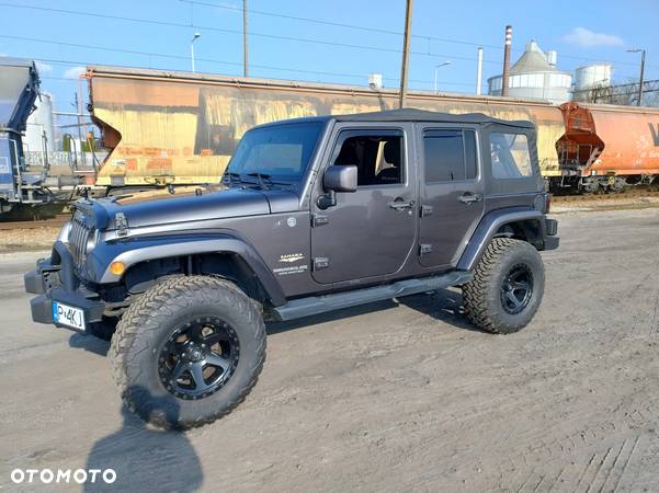 Jeep Wrangler - 25