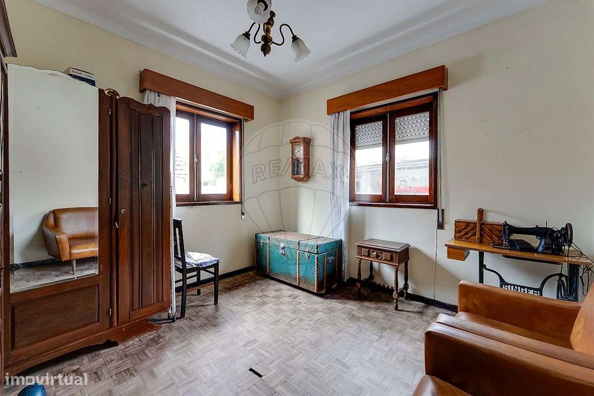 Moradia T8 para venda-11