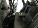 Volvo XC 60 B4 MHEV AWD Momentum - 16