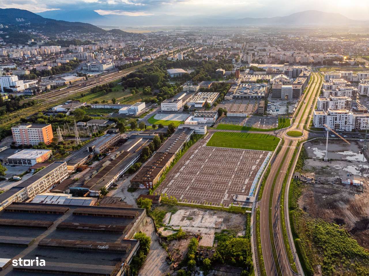 TEREN CU VAD COMERCIAL - Imagine principală: 2/12