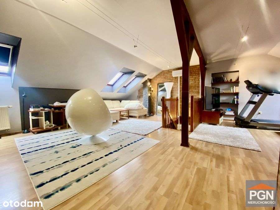 2 Poziomy, Mieszkanie Z Balkonem-1