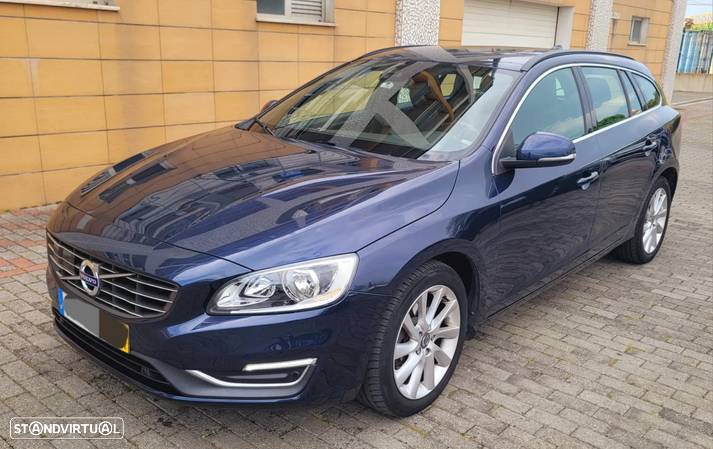 Volvo V60 1.6 D2 Drive Kinetic Powershift Start/Stop - 2