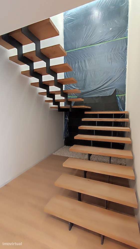 Moradia Geminada T4 - Pronta habitar-8