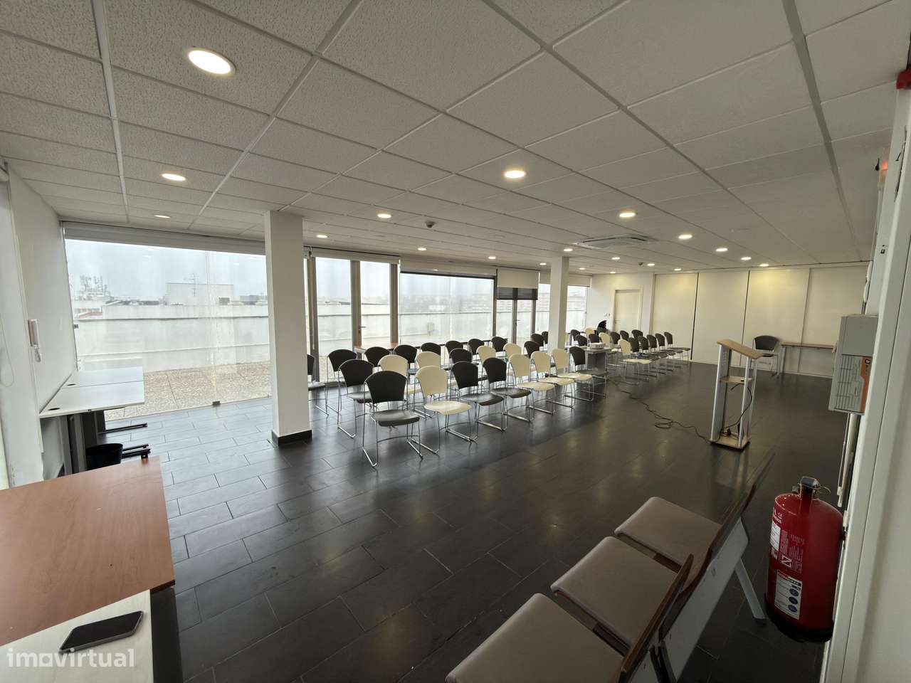 Arrendamento de Escritório Amplo - Polo Tecnológico de Lisboa - Grande imagem: 2/37