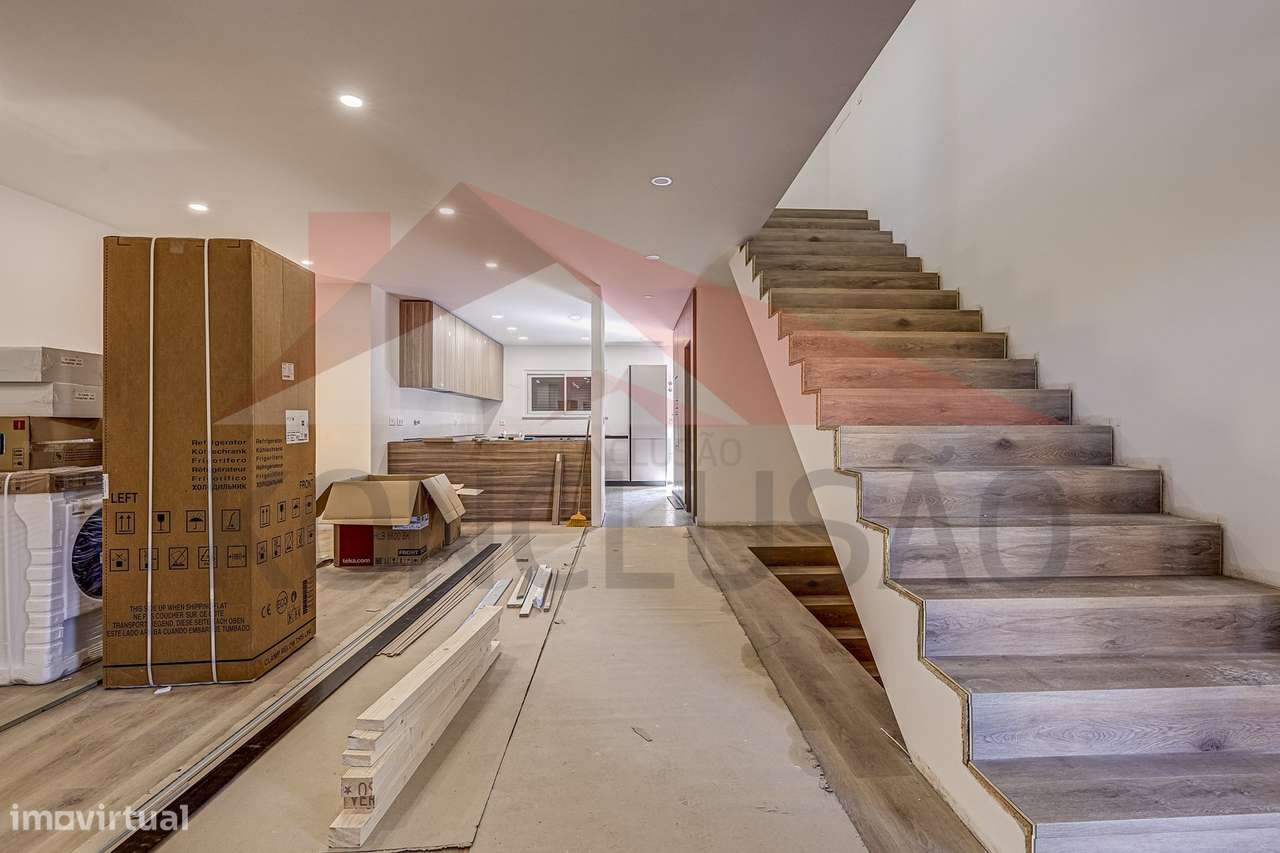 Quinta dos Carvalhos - Moradia V3, Nova com Qualidade - Grande imagem: 4/26