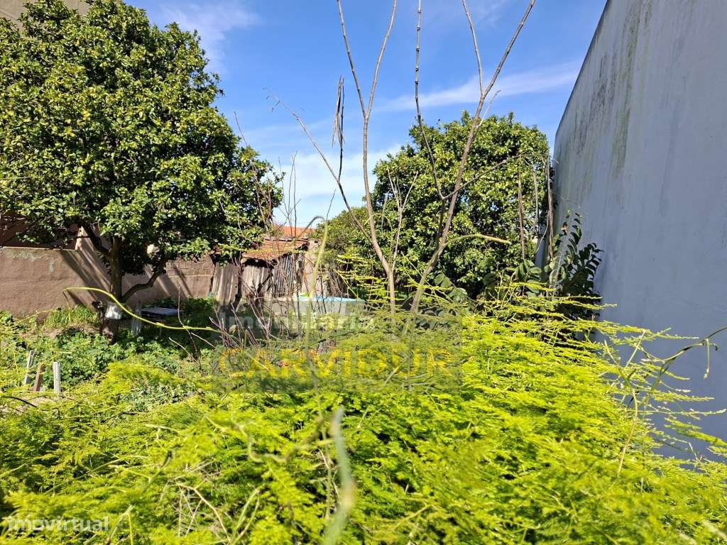 Lote 295m2 para construir moradia perto de Lisboa | Moita - Grande imagem: 3/19