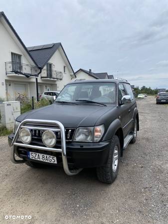 Toyota Land Cruiser - 2