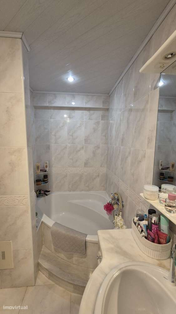 T3 com varanda e cozinha separada em Montijo-23