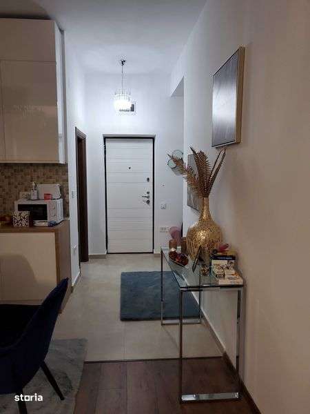 Vand apartament 3 camere,Bucurestii noi, zona Damaroaia!