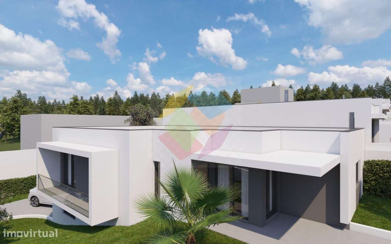 Moradia T3 Térrea Geminada de 3 frentes – Travanca, Santa Maria da-18